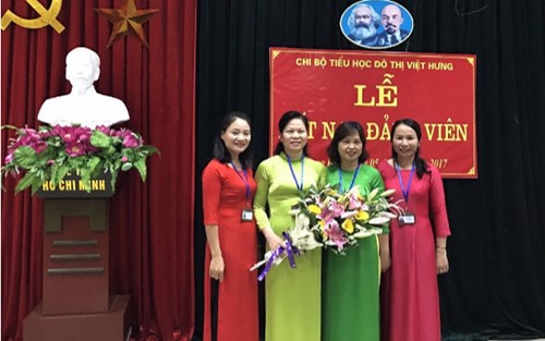 Công tác phát triển Đảng viên tại chi bộ trường Tiểu học Đô Thị Việt Hưng